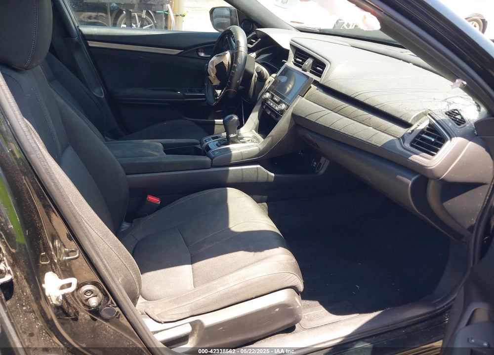 2018 HONDA CIVIC EX VIN: SHHFK7H58JU407417