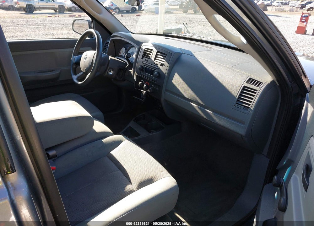2005 DODGE DAKOTA VIN: 1D7HW22K05S206111