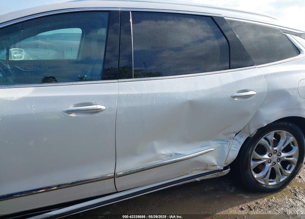 2020 BUICK ENCLAVE AWD AVENIR VIN: 5GAEVCKW2LJ328739