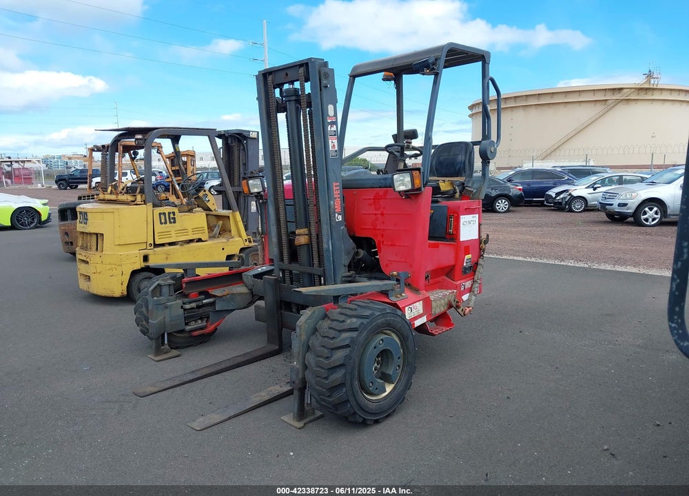 2016 MOFFETT 5000 TRUCK MOUNTED VIN: XP251198