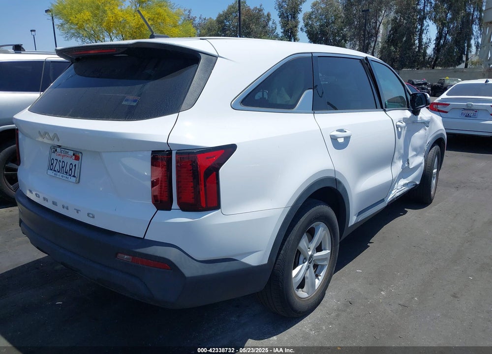 2022 KIA SORENTO VIN: 5XYRG4LC8NG080567