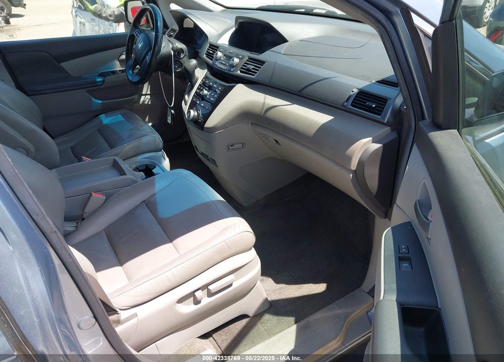 2011 HONDA ODYSSEY EX-L VIN: 5FNRL5H66BB081708