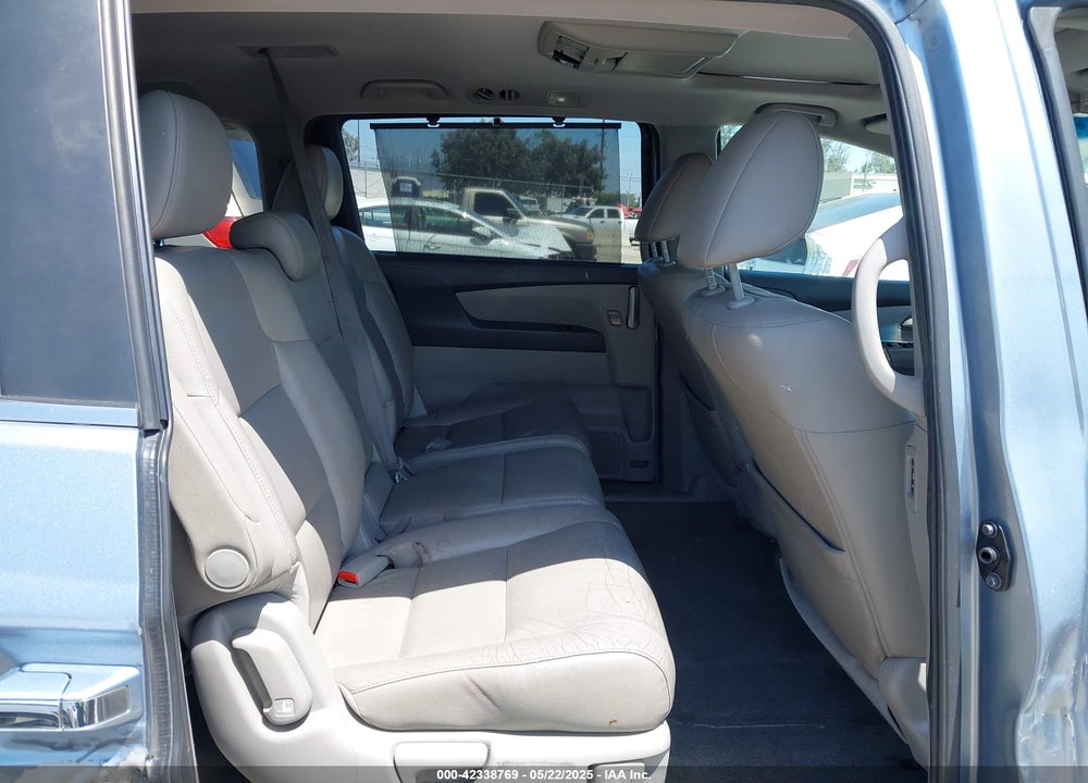 2011 HONDA ODYSSEY EX-L VIN: 5FNRL5H66BB081708