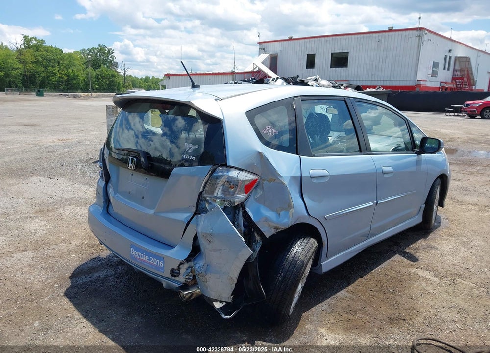 2010 HONDA FIT SPORT VIN: JHMGE8H4XAC010930