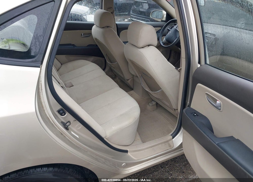 2007 HYUNDAI ELANTRA VIN: KMHDU46D37U051109