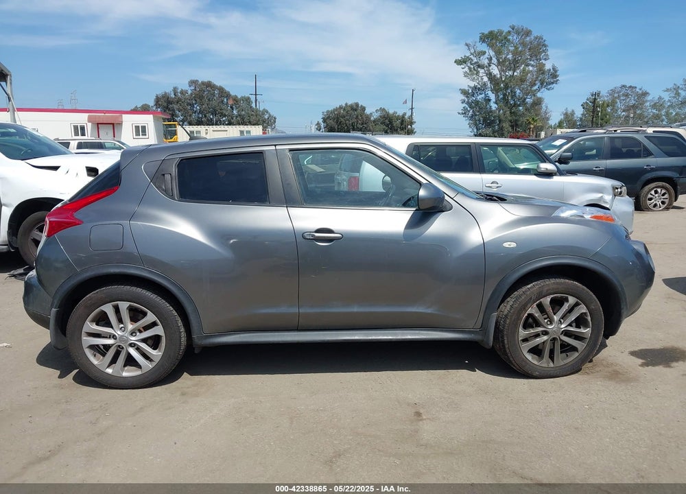2011 NISSAN JUKE SV VIN: JN8AF5MVXBT017108