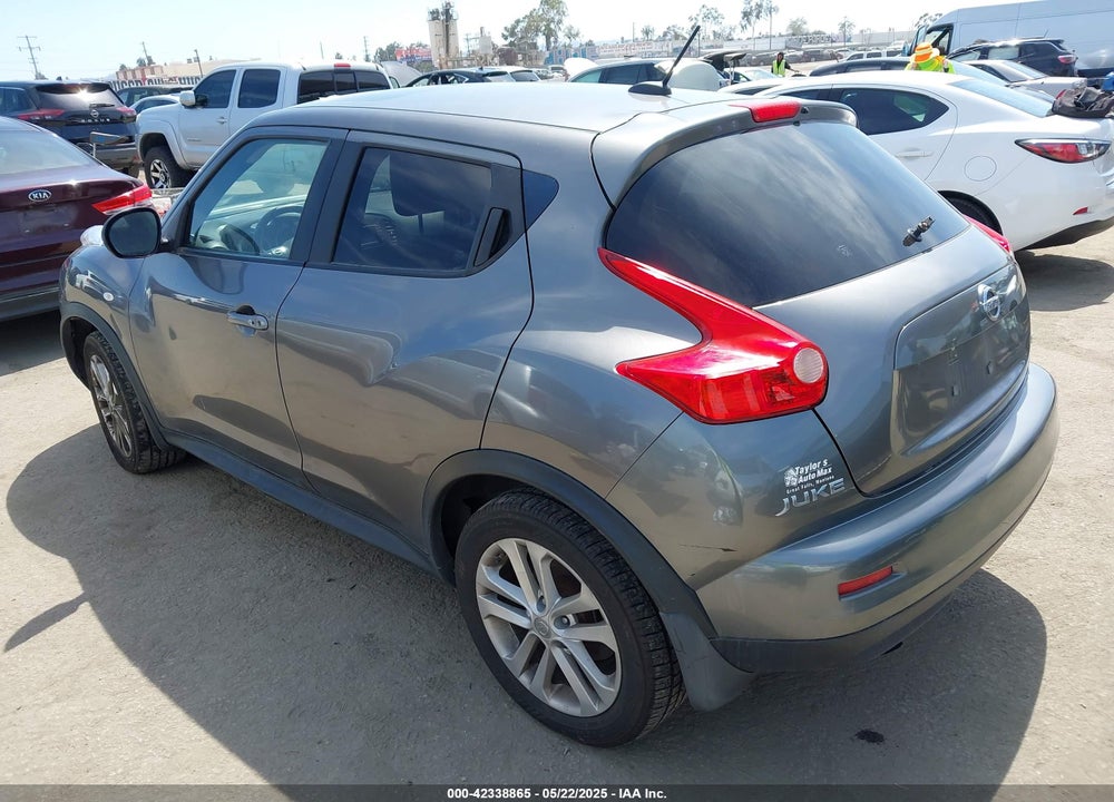 2011 NISSAN JUKE SV VIN: JN8AF5MVXBT017108