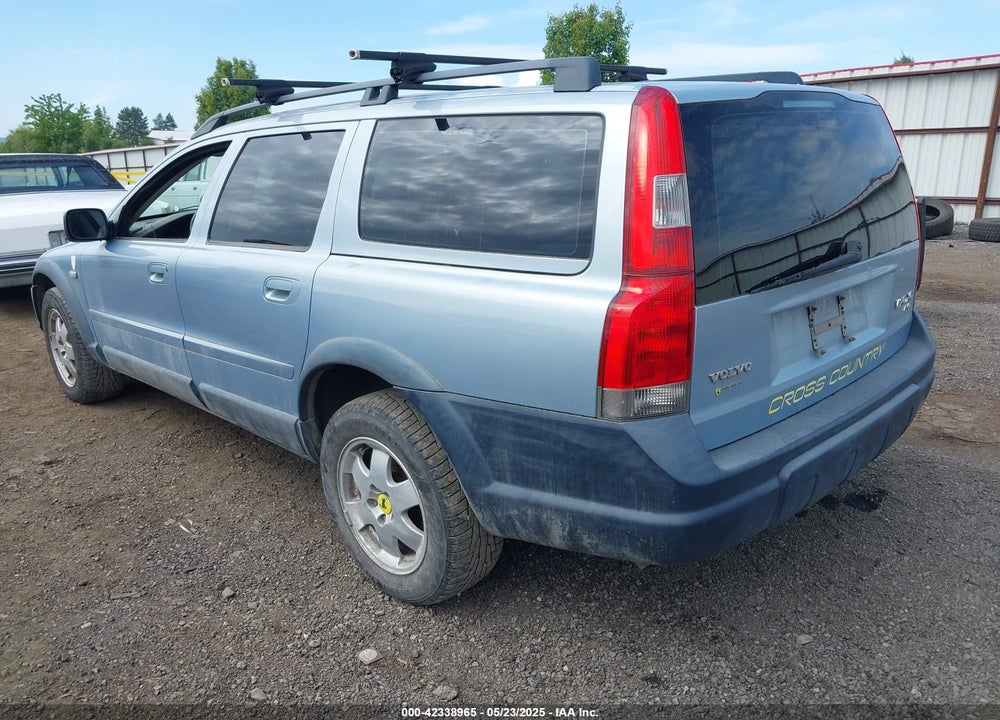 2002 VOLVO V70 XC VIN: YV1SZ58D421080106