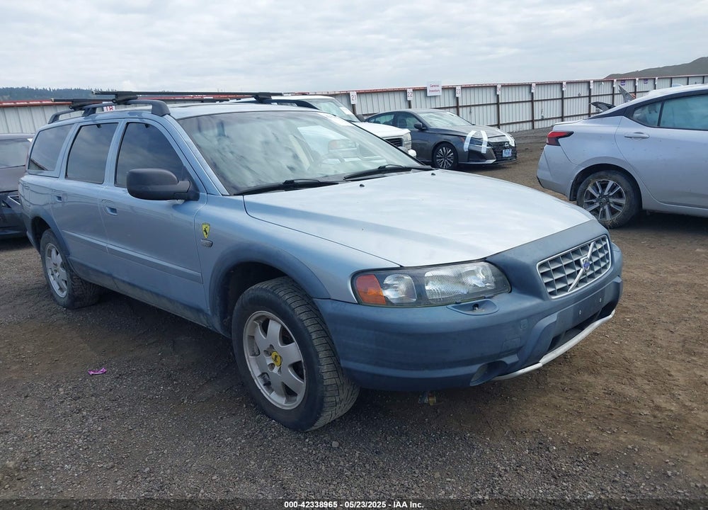 2002 VOLVO V70 XC VIN: YV1SZ58D421080106