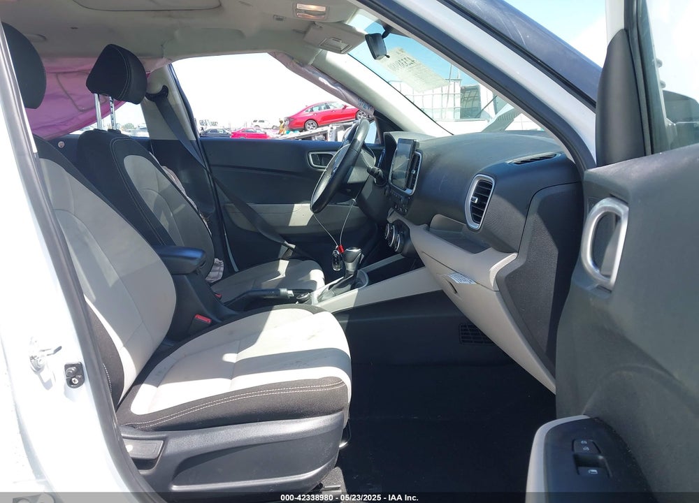 2024 HYUNDAI VENUE VIN: KMHRC8A33RU326429