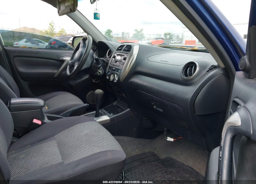 2005 TOYOTA RAV4 VIN: JTEHD20V356031001