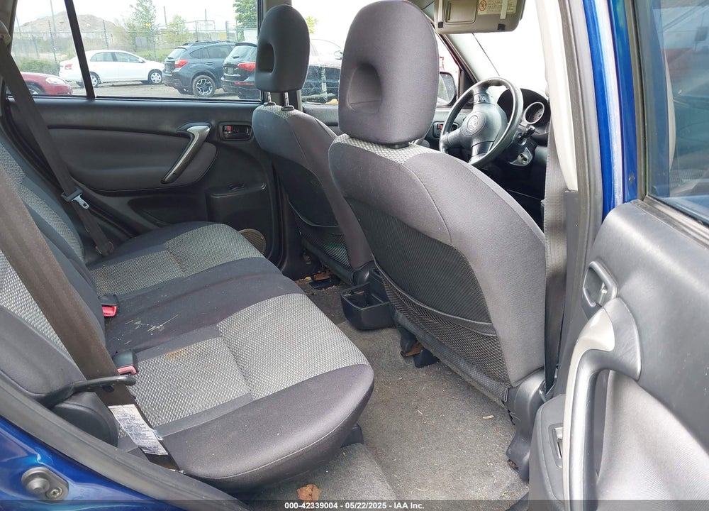 2005 TOYOTA RAV4 VIN: JTEHD20V356031001