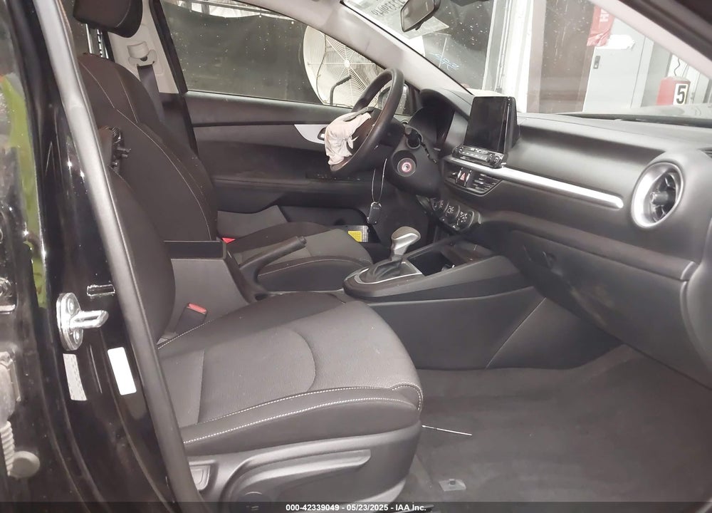 2023 KIA FORTE VIN: 3KPF24AD8PE682060