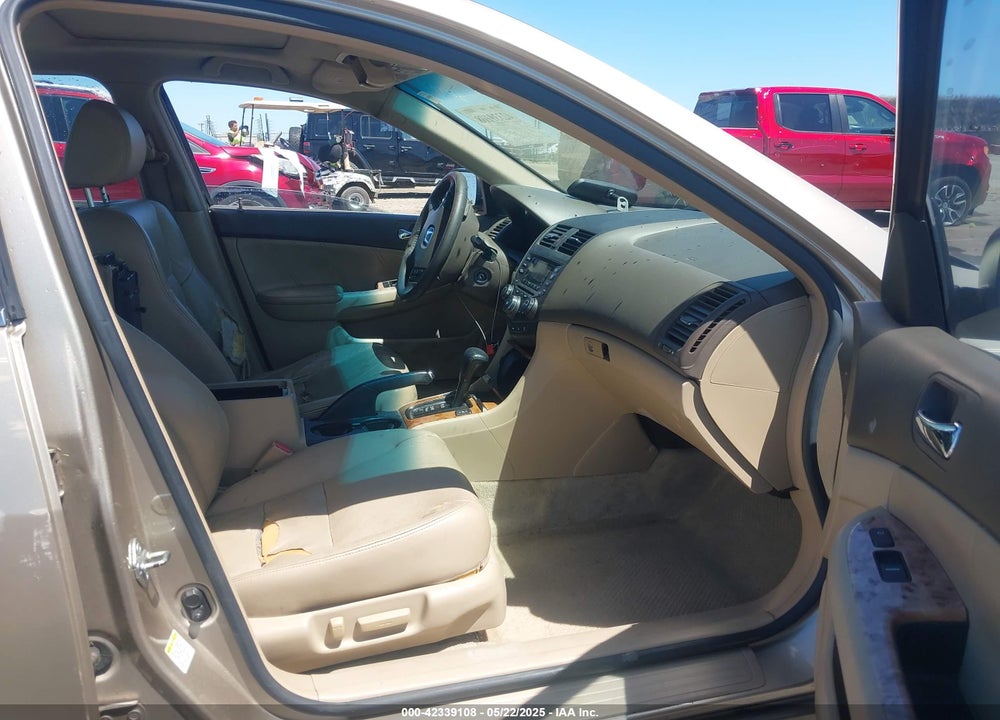 2003 HONDA ACCORD 3.0 EX VIN: 1HGCM66523A023920