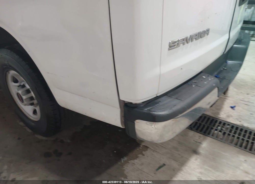 2018 GMC SAVANA 3500 VIN: 1GTZ7GFG2J1207646