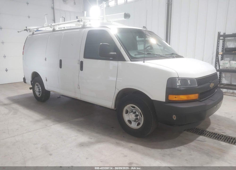 2018 CHEVROLET EXPRESS 3500 VIN: 1GCZGGFG1J1331021