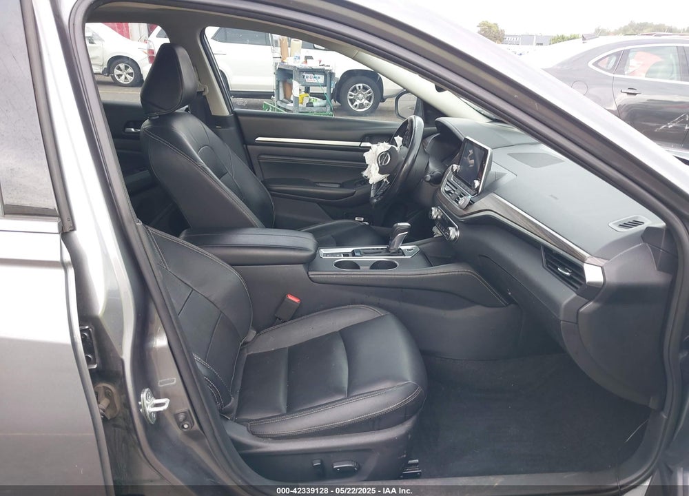 2019 NISSAN ALTIMA VIN: 1N4BL4FW5KC181946