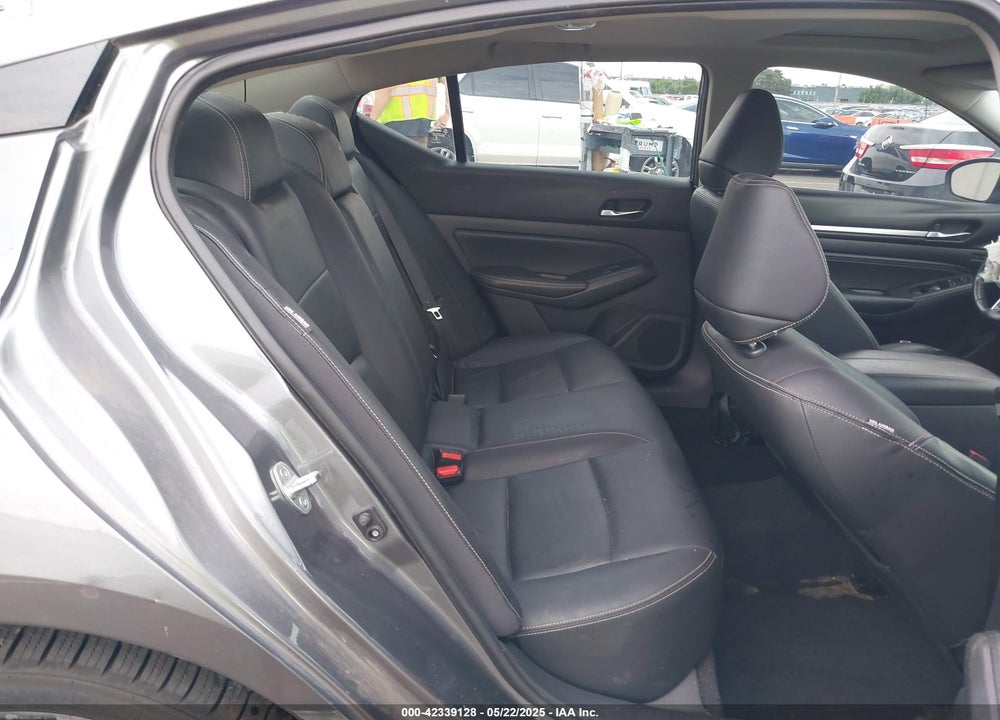 2019 NISSAN ALTIMA VIN: 1N4BL4FW5KC181946