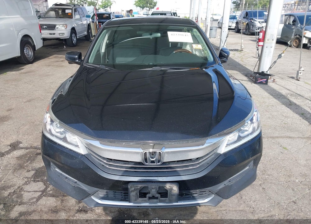 2017 HONDA ACCORD EX VIN: 1HGCR2F72HA176509