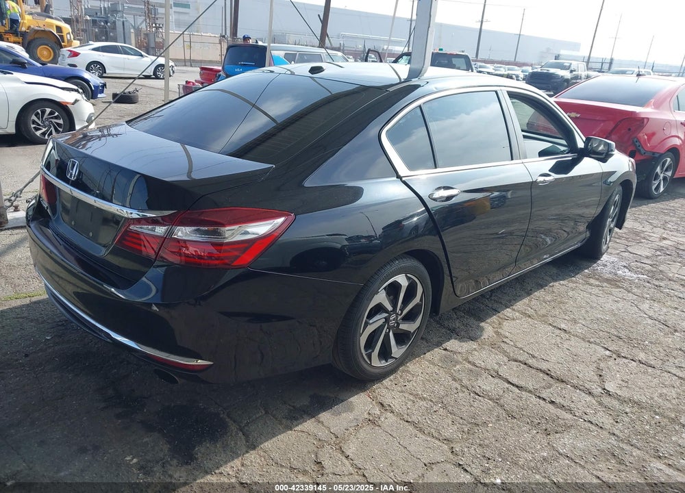 2017 HONDA ACCORD EX VIN: 1HGCR2F72HA176509
