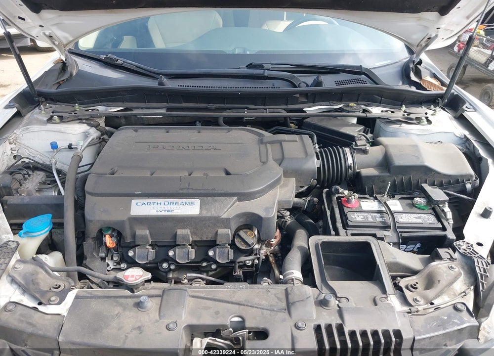 2014 HONDA ACCORD VIN: 1HGCT2B88EA003900