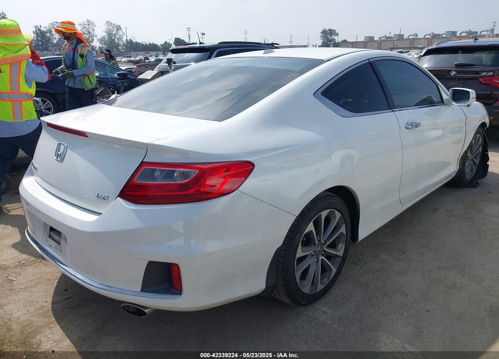 2014 HONDA ACCORD VIN: 1HGCT2B88EA003900