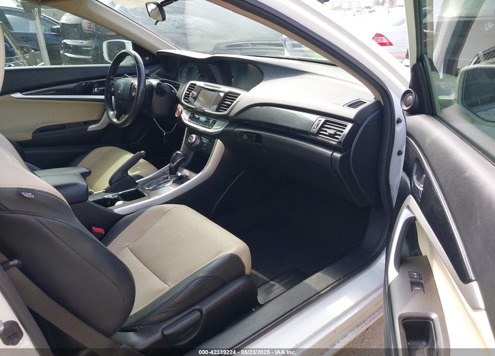 2014 HONDA ACCORD VIN: 1HGCT2B88EA003900