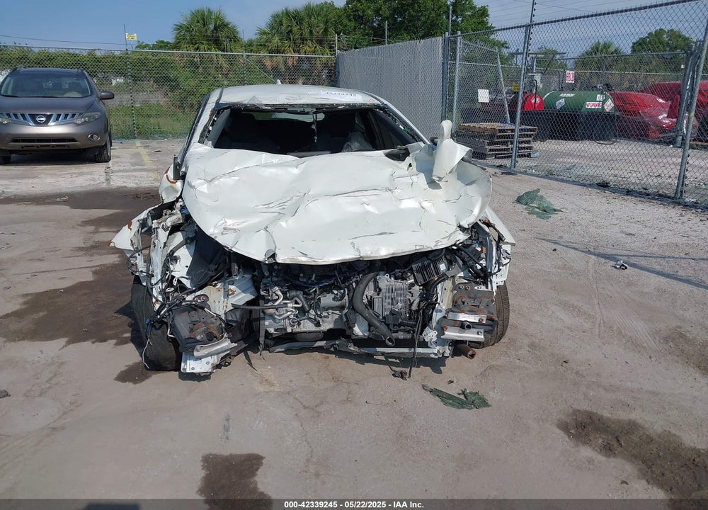 2019 TOYOTA COROLLA HATCHBACK VIN: JTNK4RBE3K3035221
