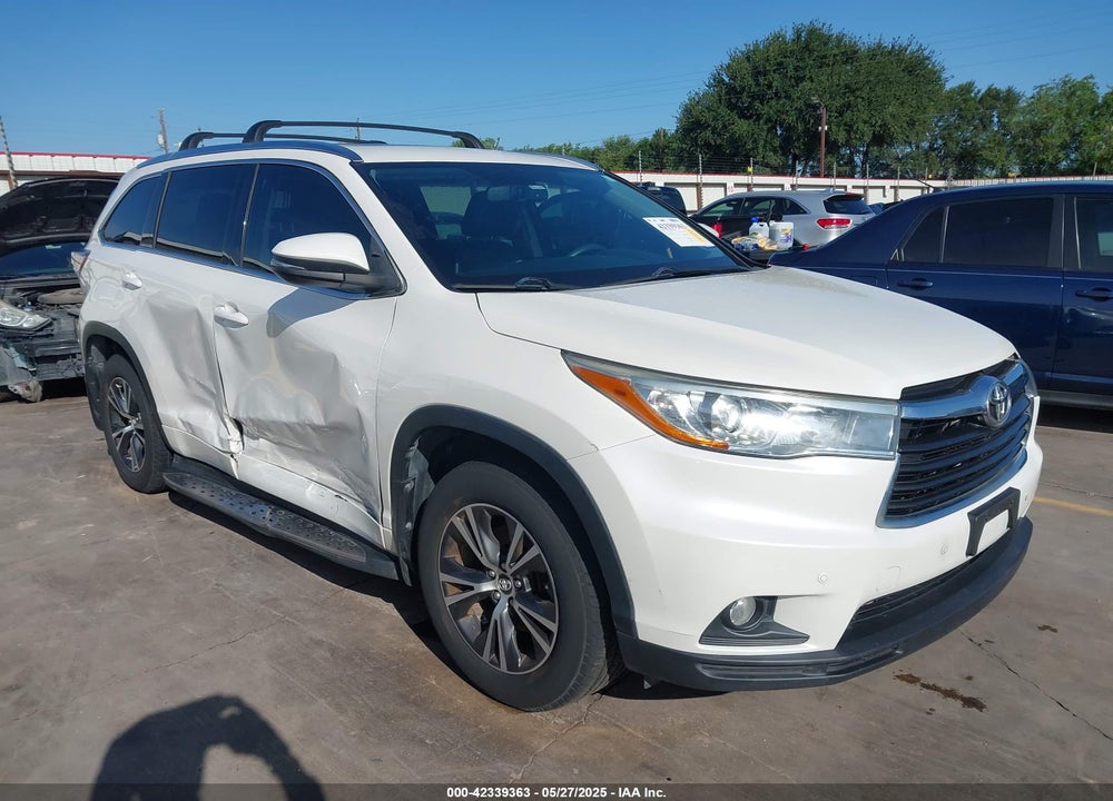 2016 TOYOTA HIGHLANDER XLE V6 VIN: 5TDJKRFH9GS294585