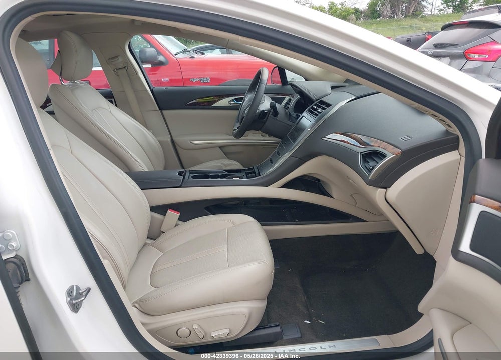 2016 LINCOLN MKZ VIN: 3LN6L2J91GR620212