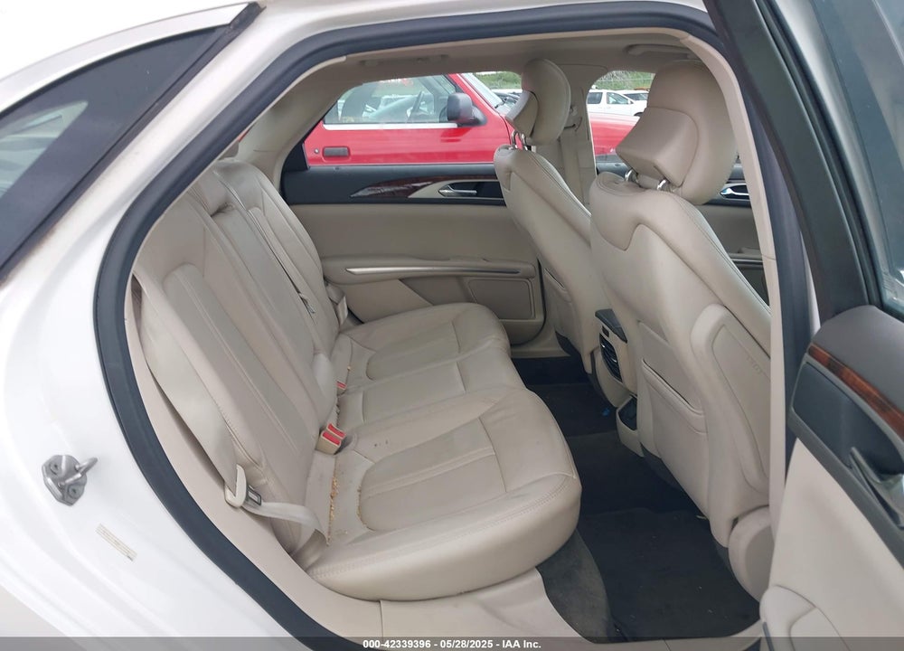 2016 LINCOLN MKZ VIN: 3LN6L2J91GR620212
