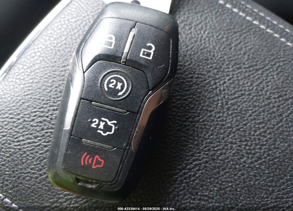 2015 LINCOLN MKZ VIN: 3LN6L2J9XFR616559