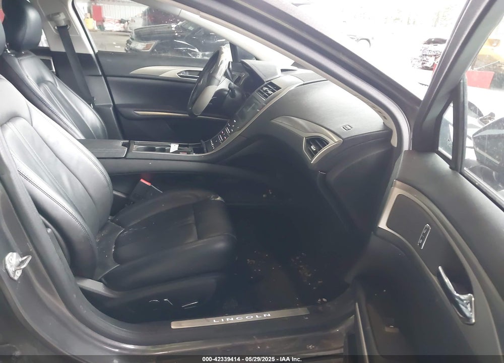2015 LINCOLN MKZ VIN: 3LN6L2J9XFR616559