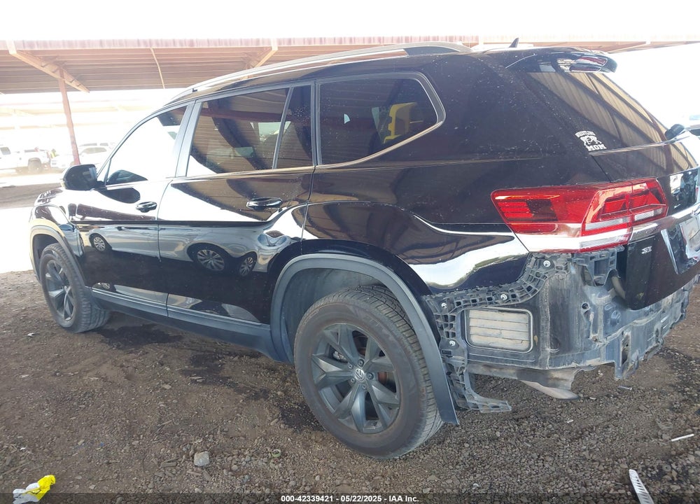 2018 VOLKSWAGEN ATLAS VIN: 1V2CP2CA1JC600999