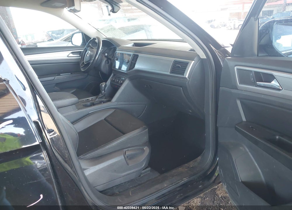 2018 VOLKSWAGEN ATLAS VIN: 1V2CP2CA1JC600999