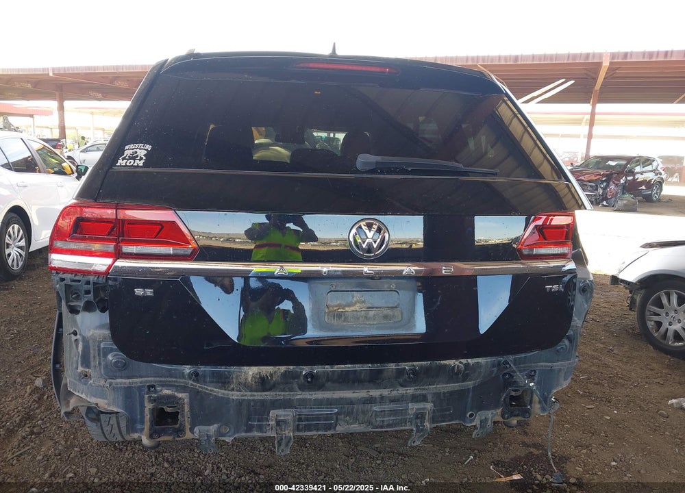 2018 VOLKSWAGEN ATLAS VIN: 1V2CP2CA1JC600999