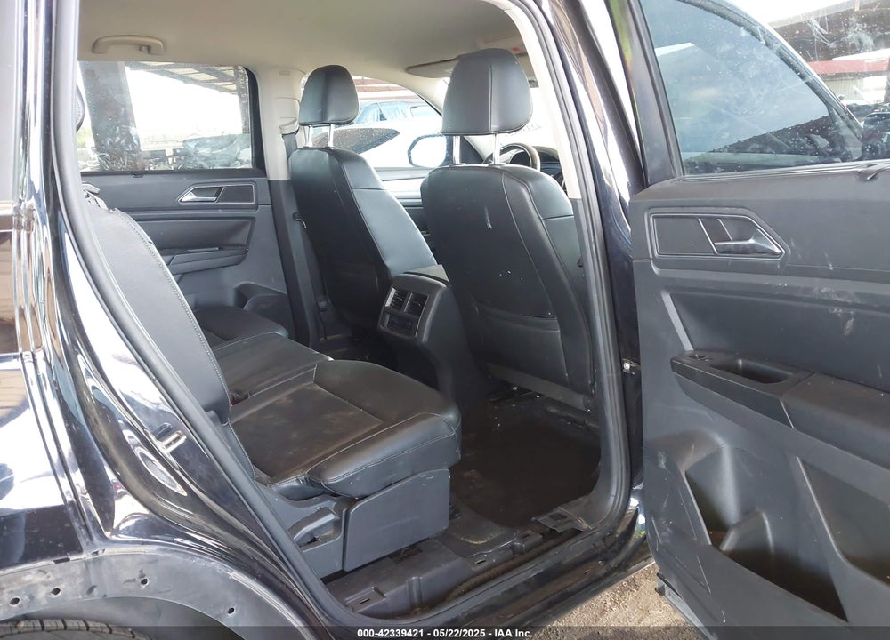 2018 VOLKSWAGEN ATLAS VIN: 1V2CP2CA1JC600999
