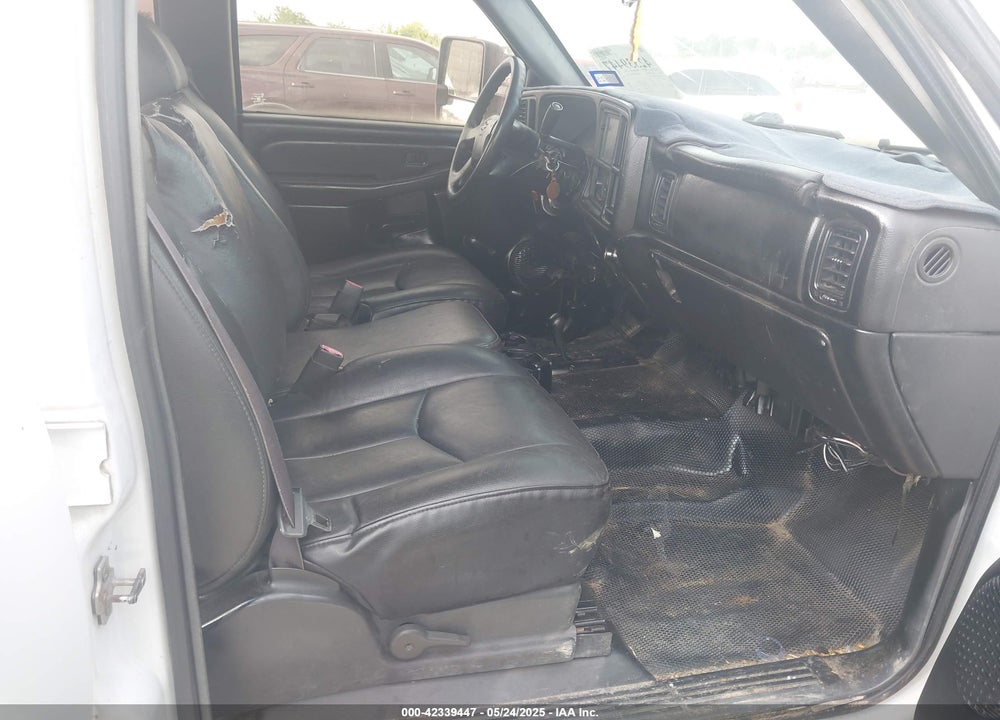2004 CHEVROLET SILVERADO 3500 WORK TRUCK VIN: 1GCHK33UX4F176473