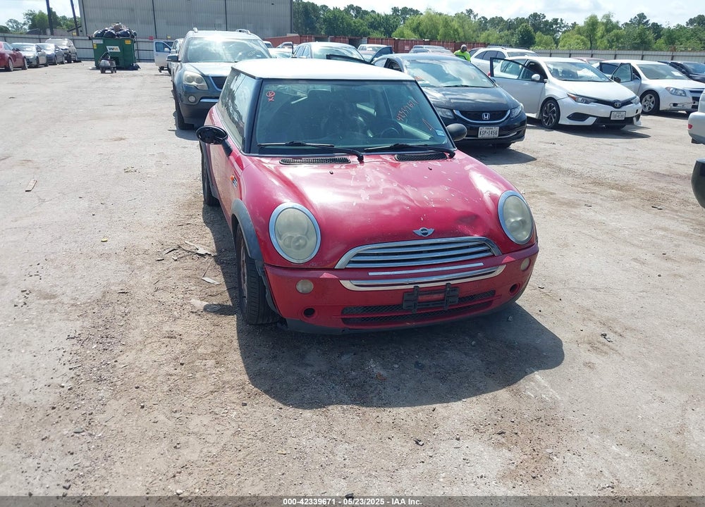 2006 MINI COOPER VIN: WMWRC33536TJ74995