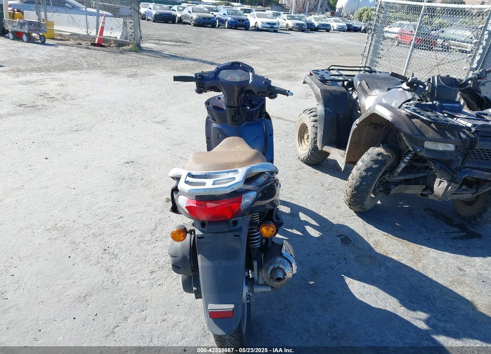 2008 SYM HD 200 VIN: RFGBS1MEX8SLH6681