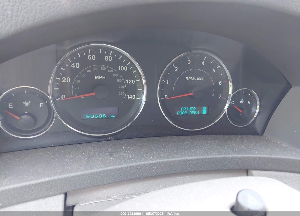 2005 JEEP GRAND CHEROKEE LAREDO VIN: 1J4HS48N25C561644