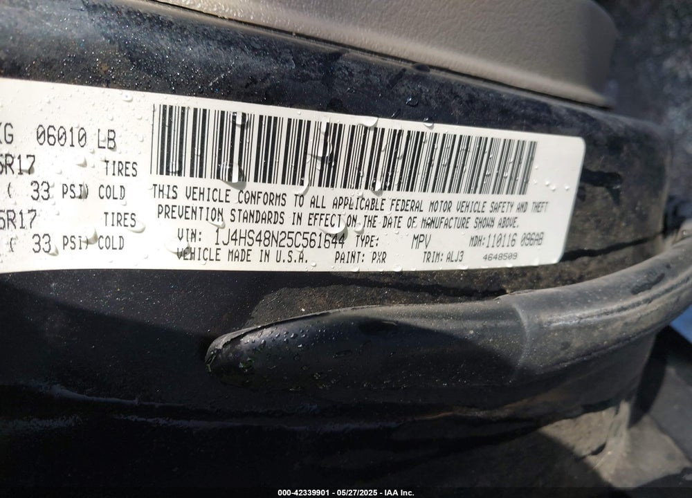 2005 JEEP GRAND CHEROKEE LAREDO VIN: 1J4HS48N25C561644