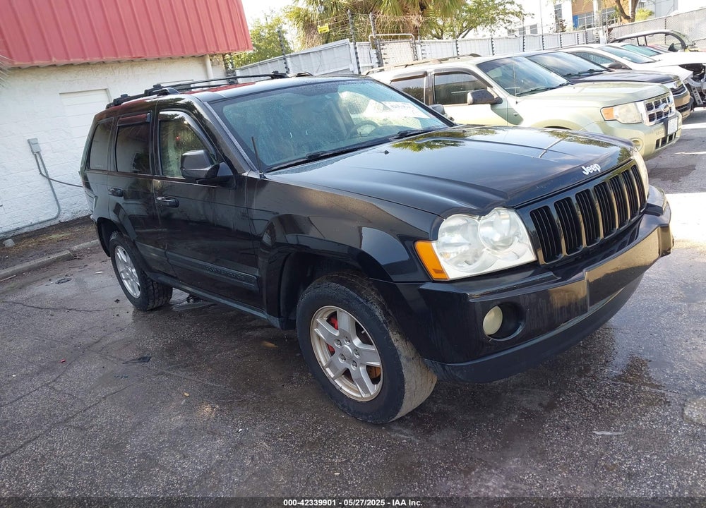 2005 JEEP GRAND CHEROKEE LAREDO VIN: 1J4HS48N25C561644