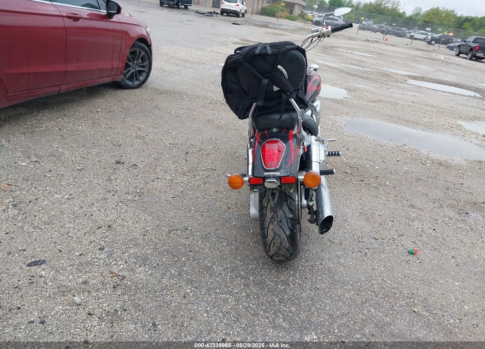2006 HONDA VTX1800 C2 VIN: 1HFSC46456A401411