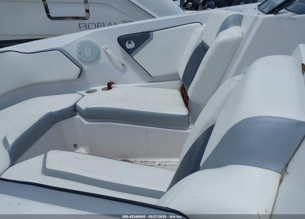 2018 SCARAB OTHER VIN: PSBSD062I718