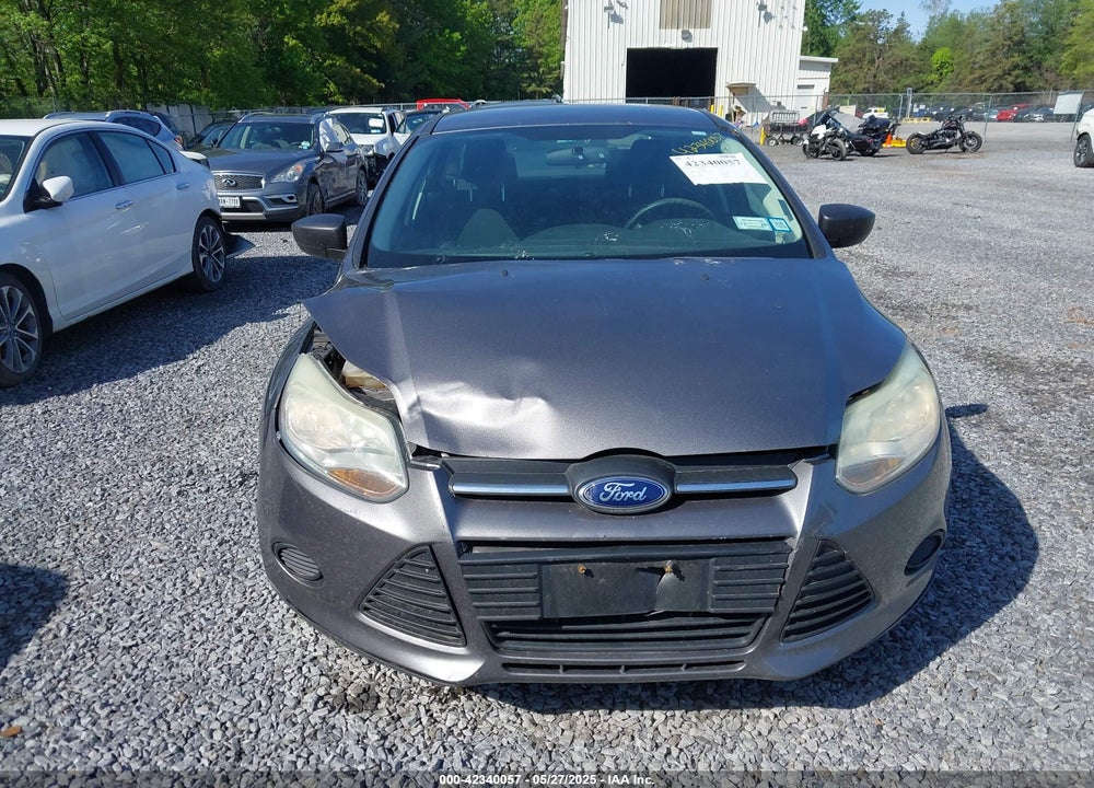 2014 FORD FOCUS VIN: 1FADP3E23EL211813