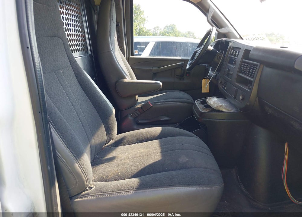 2019 GMC SAVANA 2500 WORK VAN VIN: 1GTW7AFG8K1303959