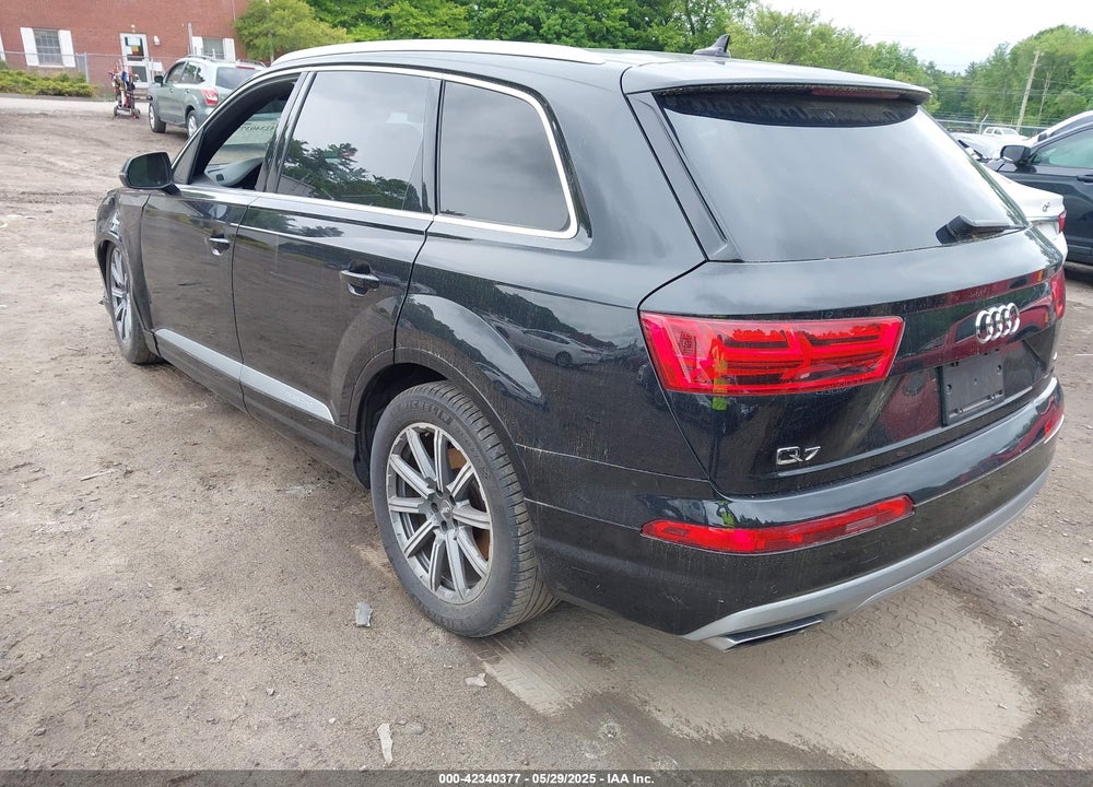 2018 AUDI Q7 VIN: WA1LHAF75JD051157