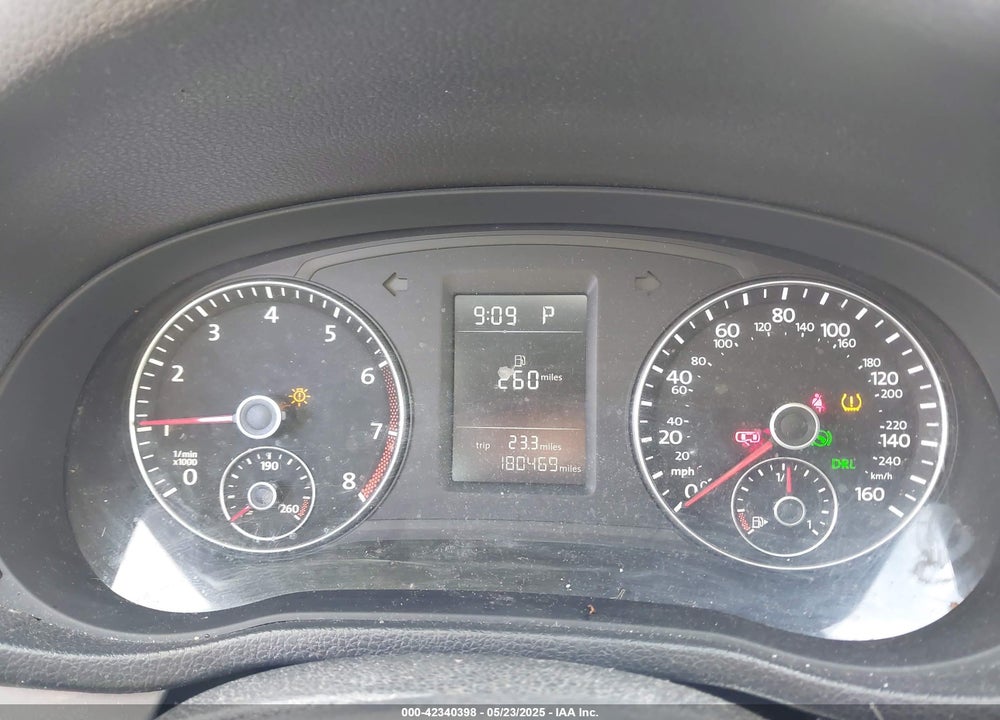 2013 VOLKSWAGEN PASSAT VIN: 1VWAP7A36DC044104