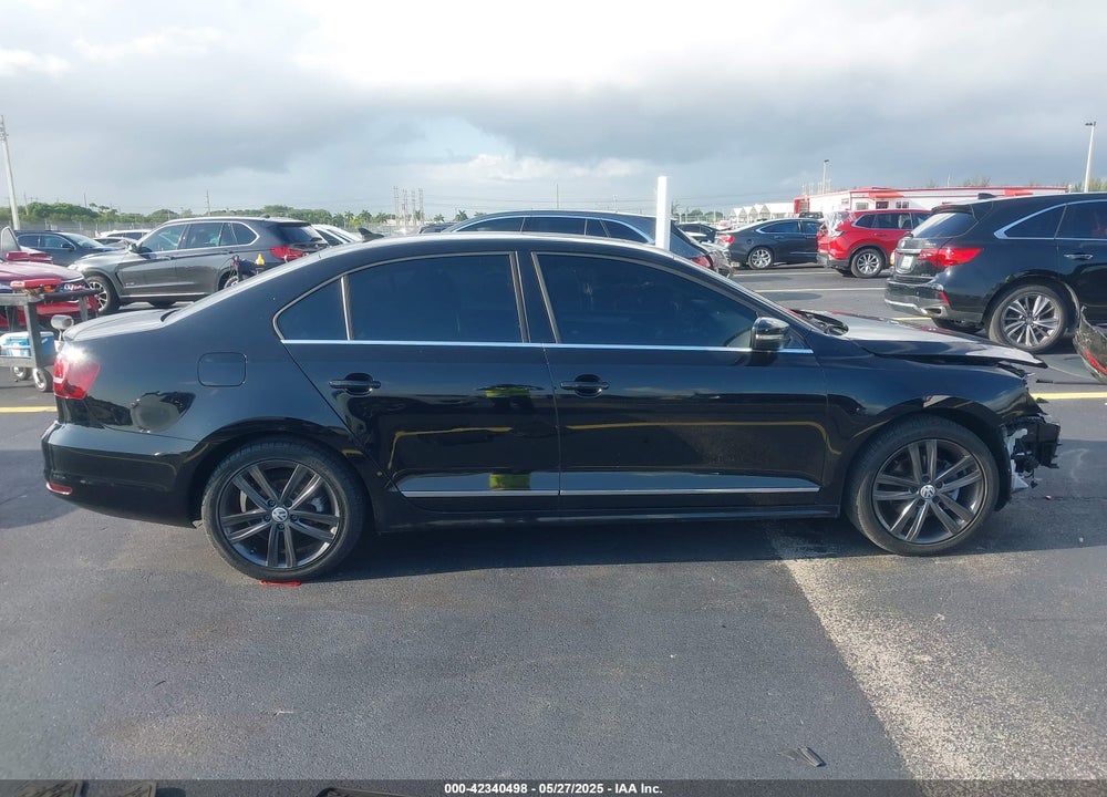 2018 VOLKSWAGEN JETTA 1.8T SEL VIN: 3VWL17AJ0JM214427